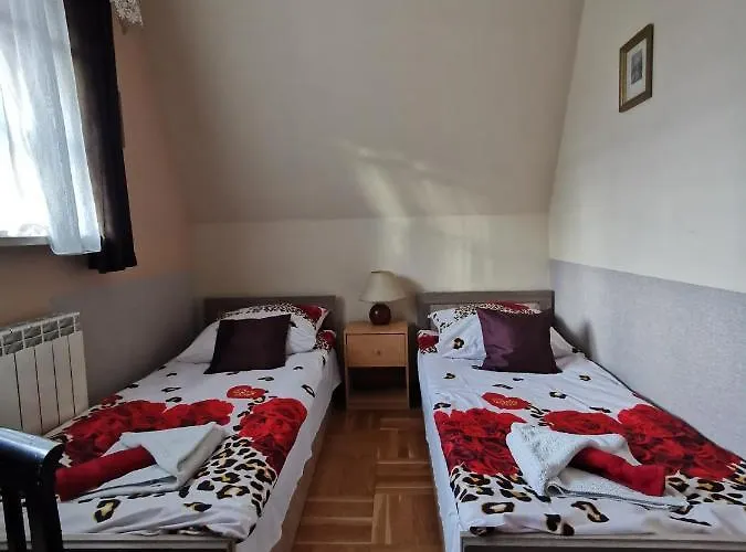 בית אירוח Zakatek נובי טארג