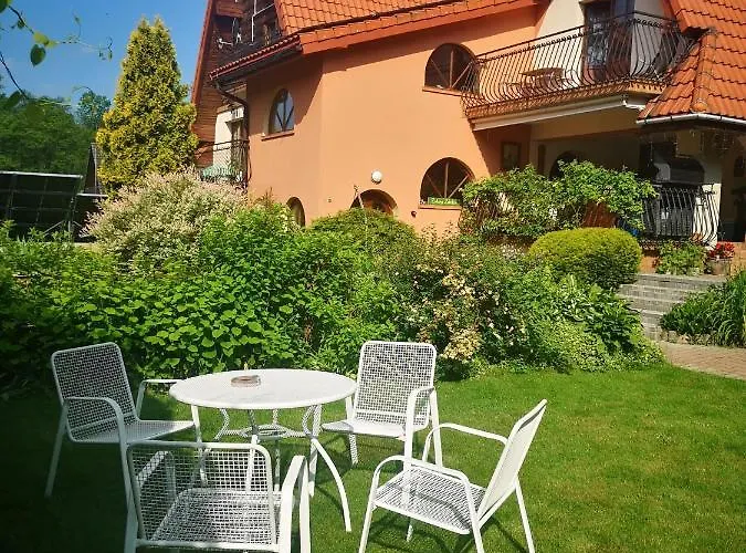 בית אירוח Zakatek נובי טארג